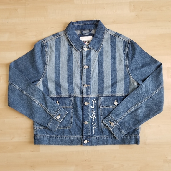 🆕️ Rare Tommy Hilfiger Denim Jean Jacket - Picture 2 of 7